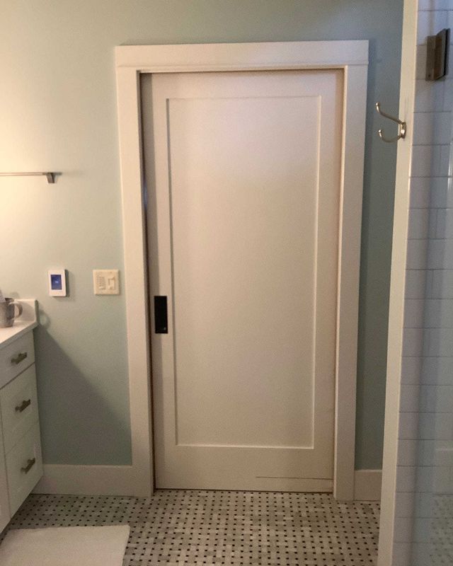 Replace pocket door in East Grand Rapids, MI