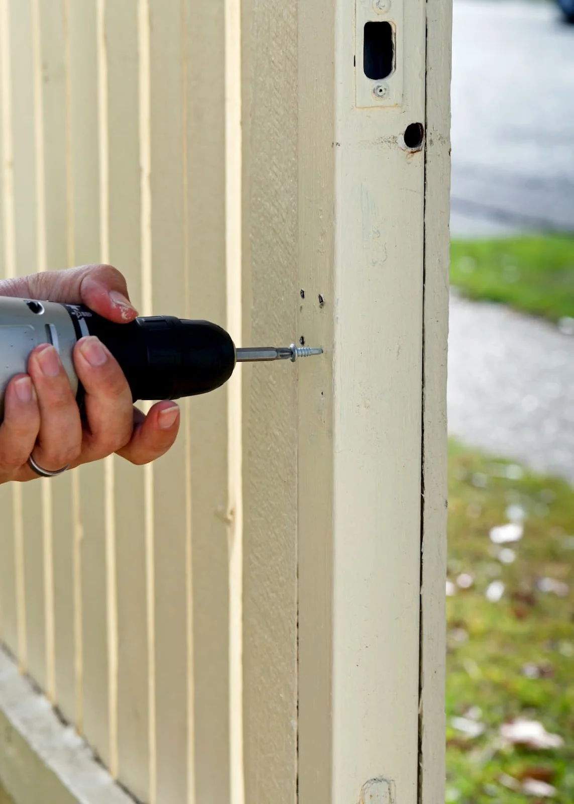 Mr. Handyman Anna fence repair.