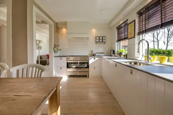 A recently completed kitchen remodel in dallas, TX.